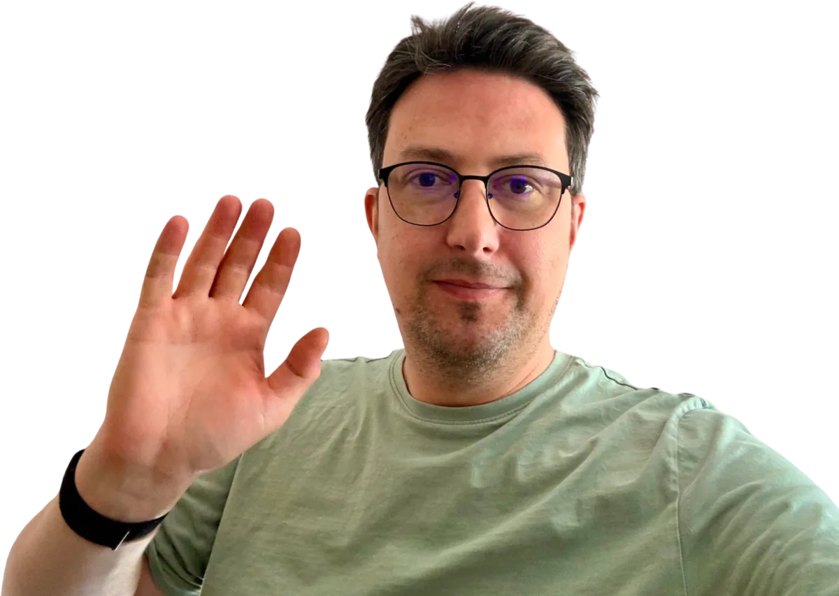 Axel Segebrecht waving hello